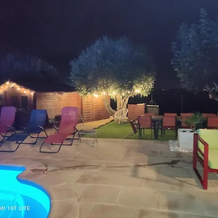Les Trois Oliviers Villa *