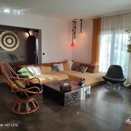 Les Trois Oliviers Villa Loupian