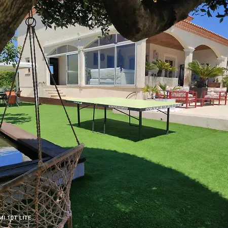 Les Trois Oliviers Villa *
